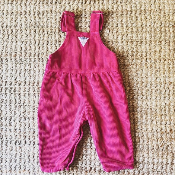 🌸Sold 🌸 vintage oshkosh fuscia corduroy overalls - Picture 8 of 10